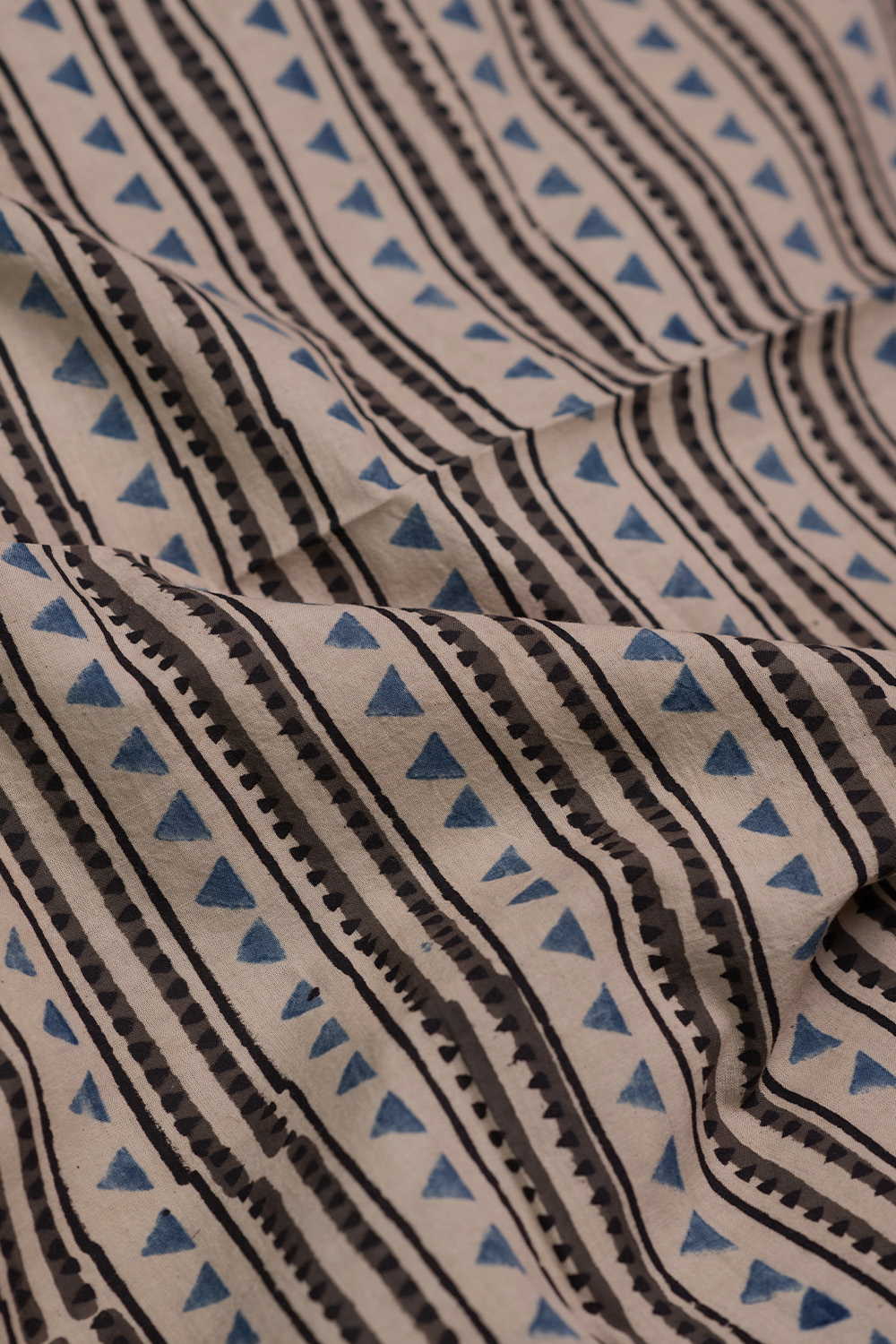 Angular Stripes on Cream Ajrak Cotton Fabric - Image 3