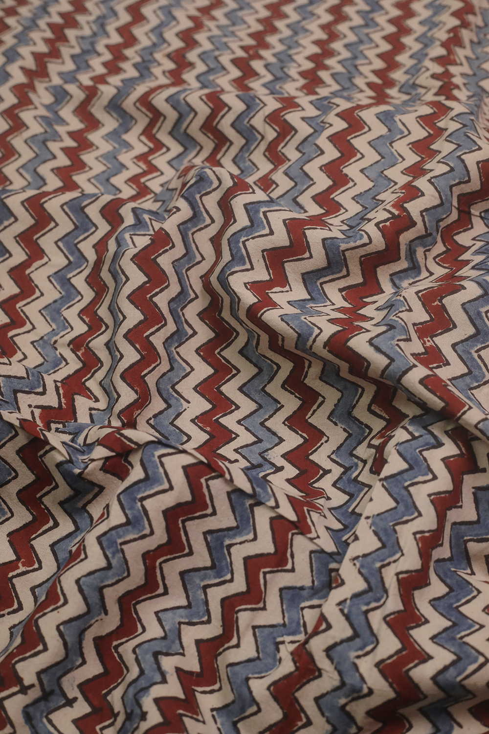 Zig Zag Patterns on Cream Ajrak Cotton Fabric - Image 2