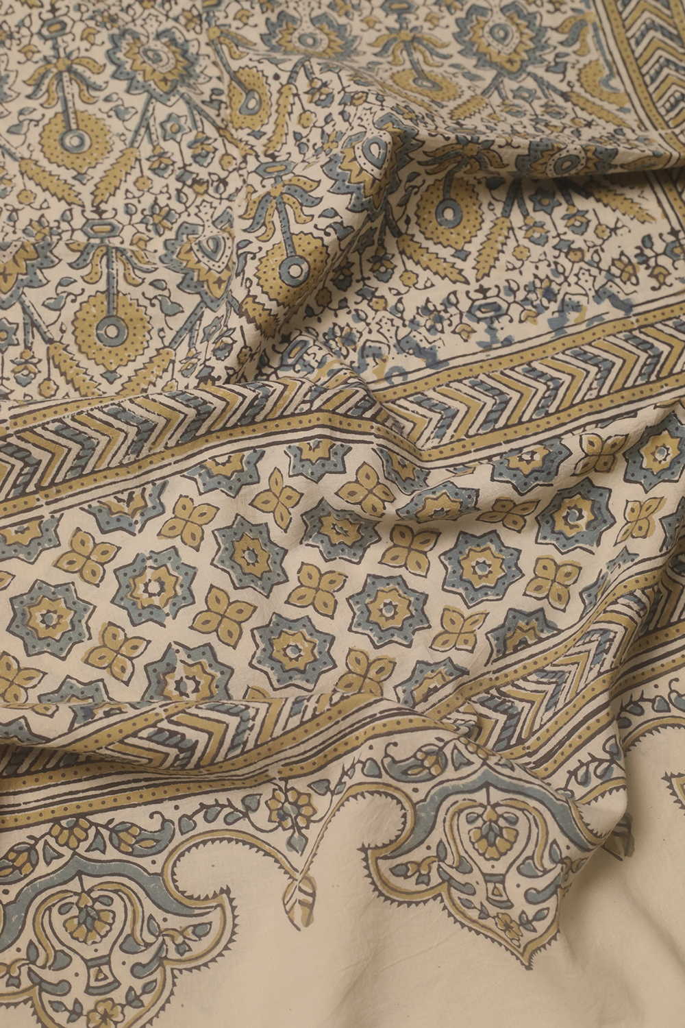Creamy Pattern Ajrak Cotton Stole - Image 3