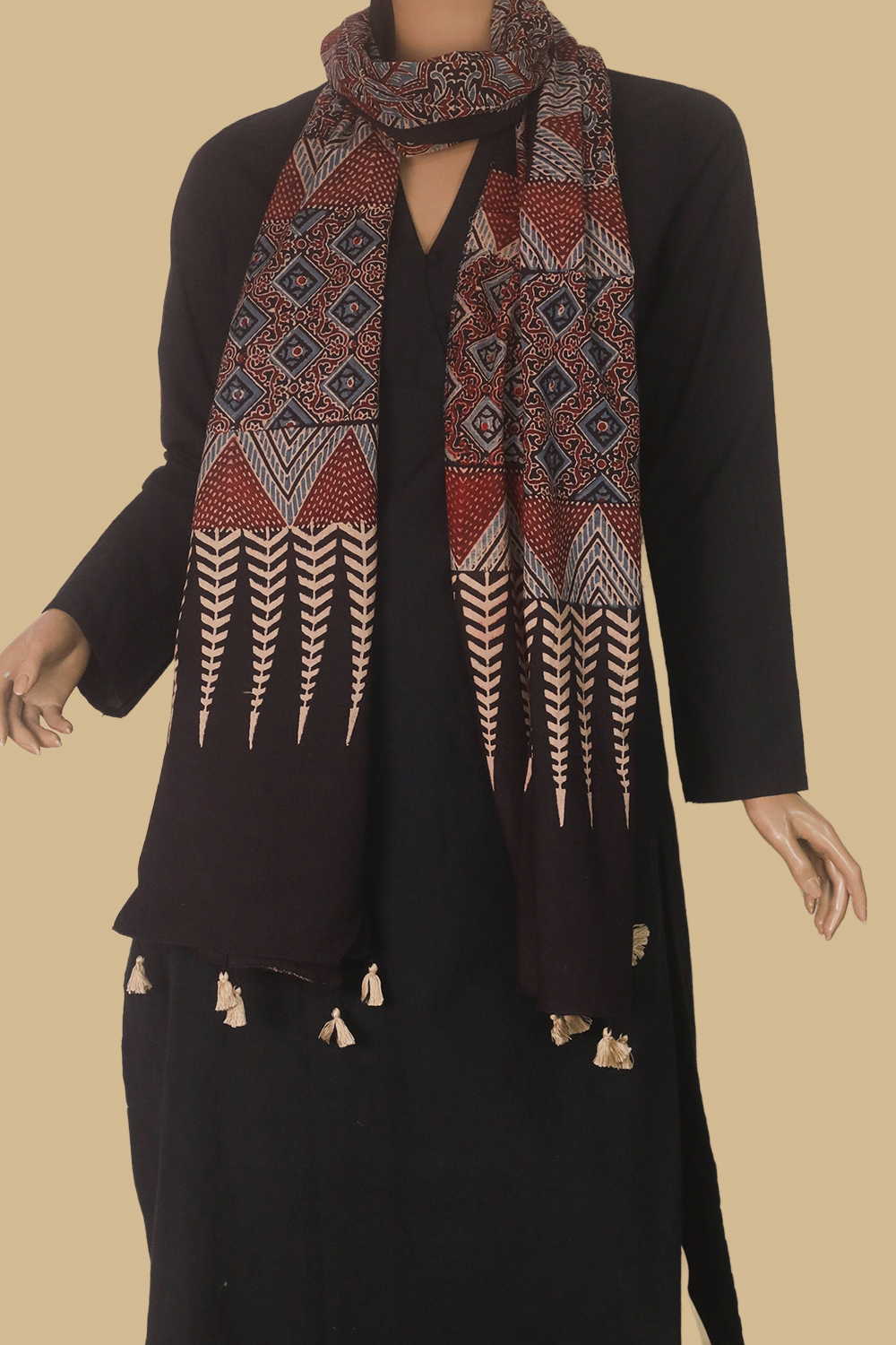 Black - Cluster Pattern Ajrak Cotton Stole