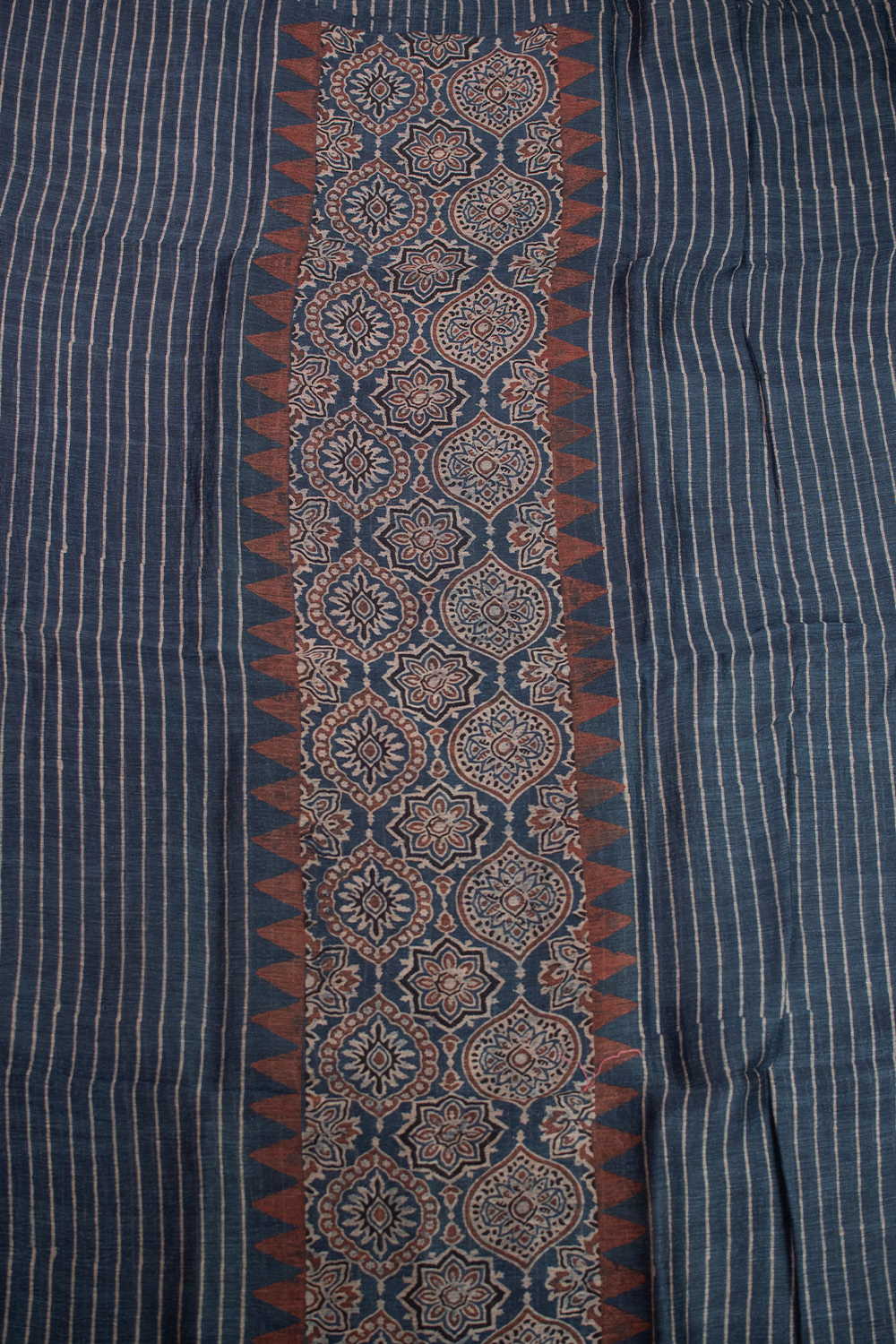 Buttas on Indigo Ajrak Linen Top & Dupatta - Image 3