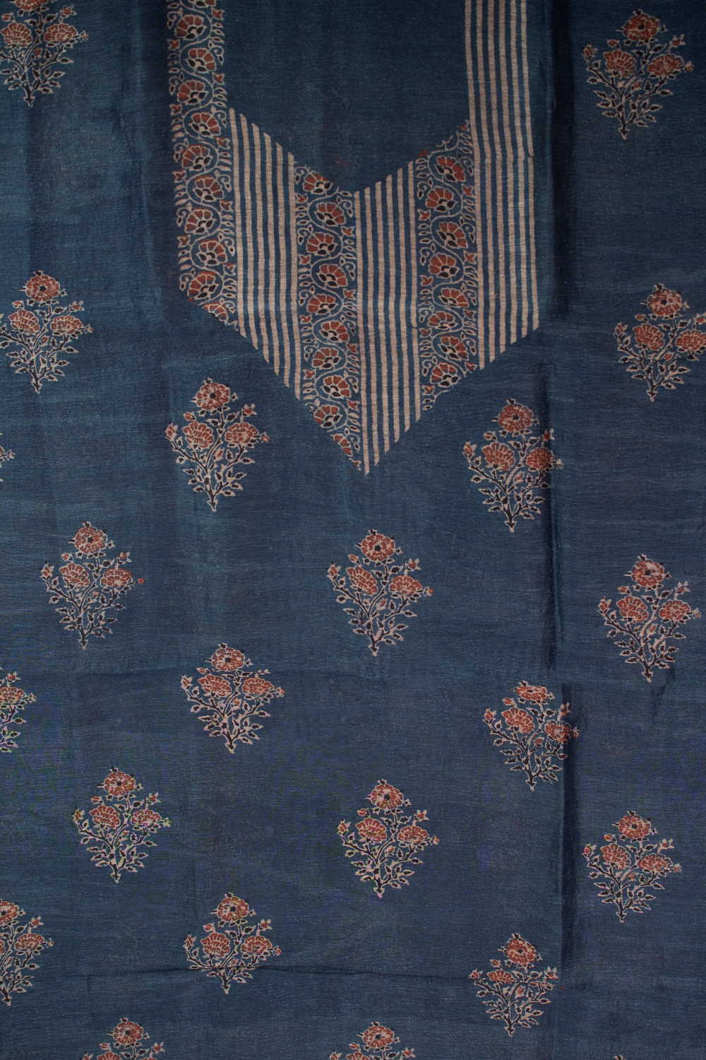 Faded Indigo - Ajrak Linen Top & Dupatta - Image 3