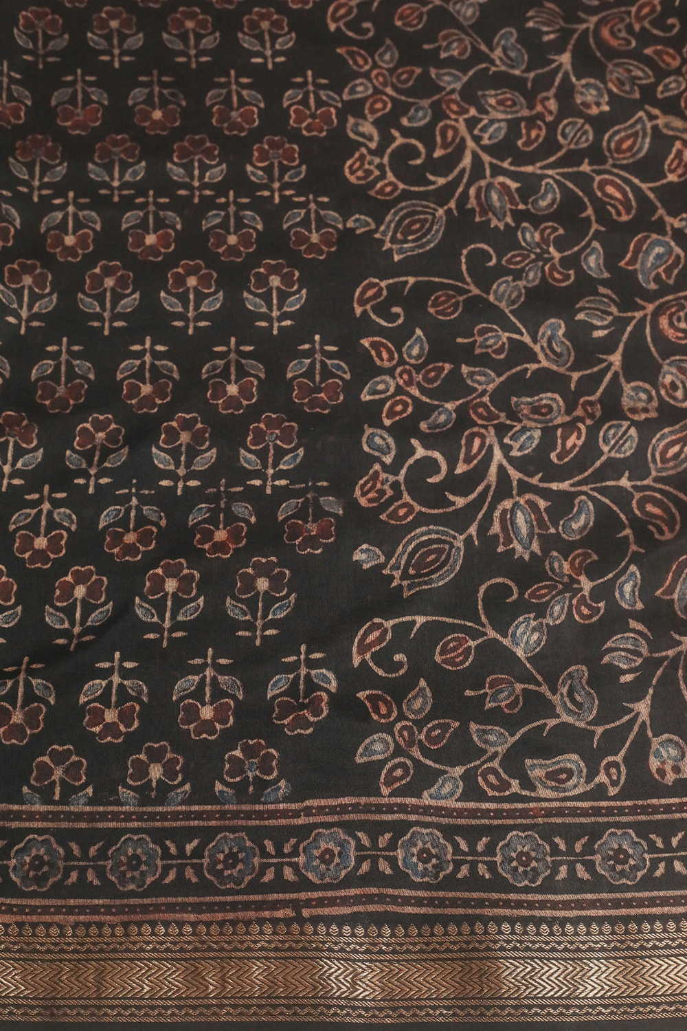 Black Ajrak Maheshwari Saree - Image 4