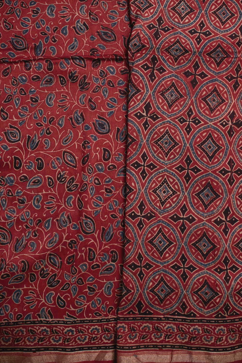Maroon Ajrak Maheshwari saree - Image 4