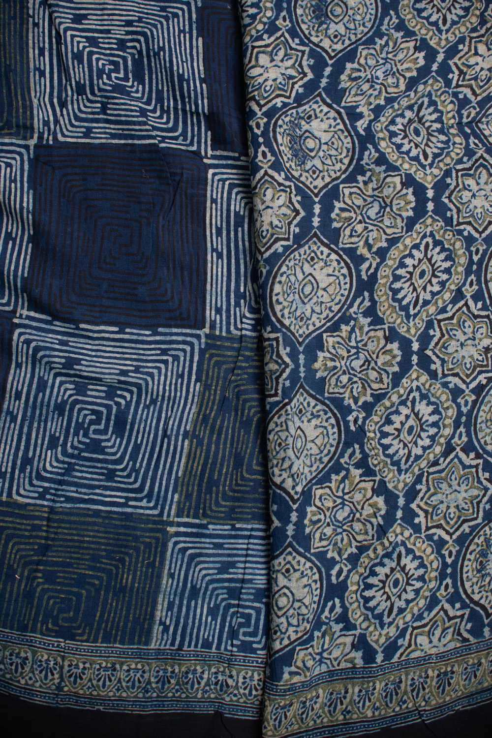 Indigo Patterned Ajrak Mul Cotton saree - Image 4