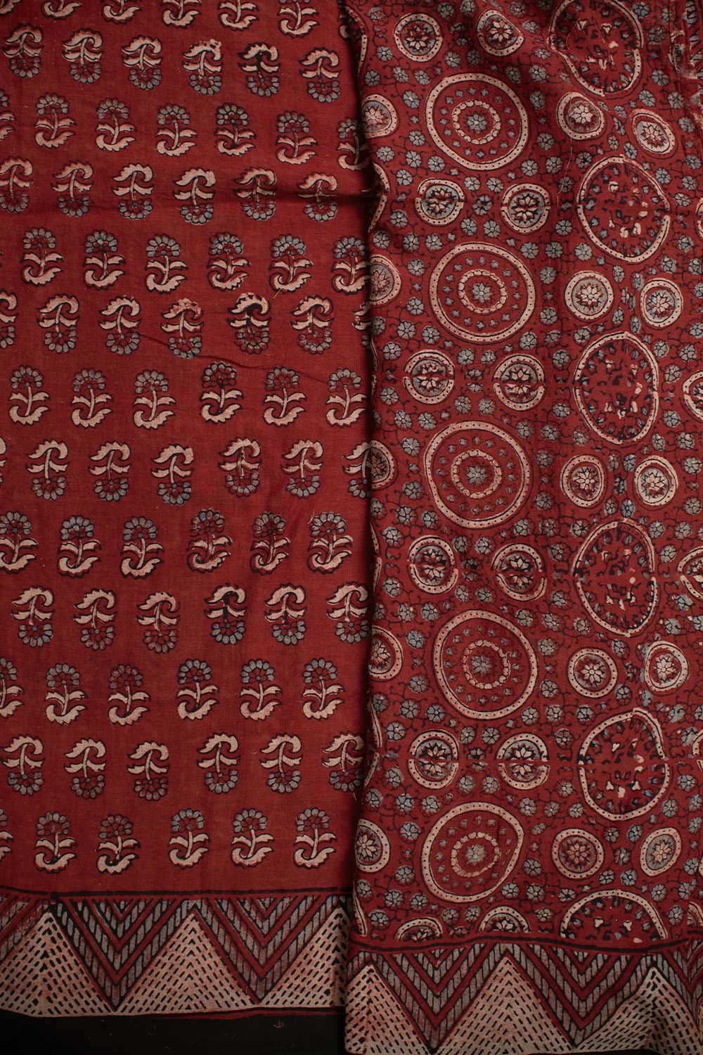 Flower Motifs on Maroon Ajrak Mul Cotton saree - Image 4