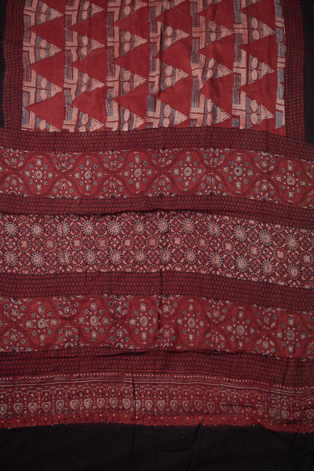 Maroon with Angular Motifs Ajrak Mul Cotton saree - Image 2