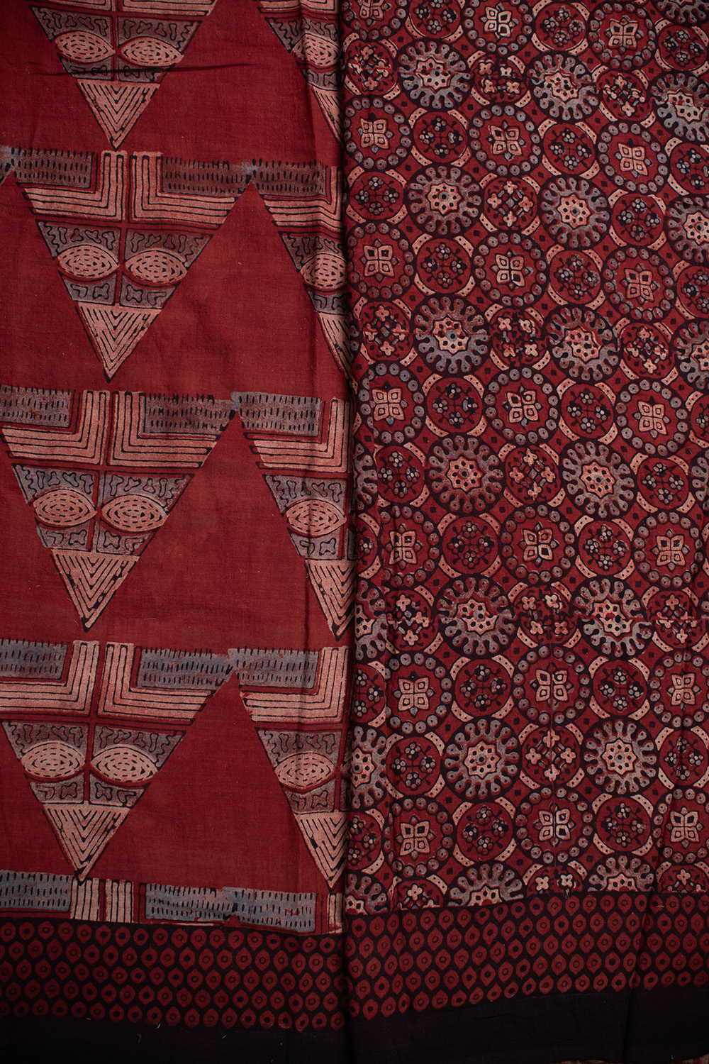 Maroon with Angular Motifs Ajrak Mul Cotton saree - Image 4