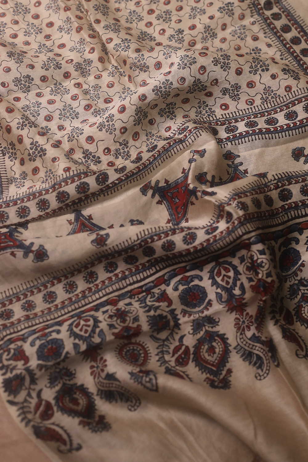 Creamy Ajrak Silk Cotton Stole - Image 3