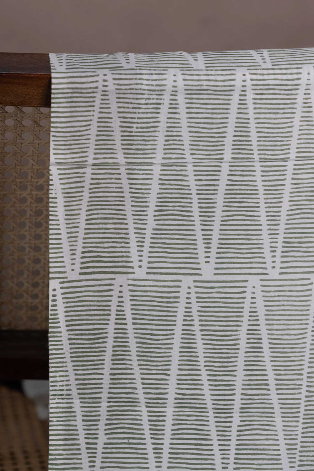 Zig Zag Waves Sanganeri Cotton Fabric - Image 2