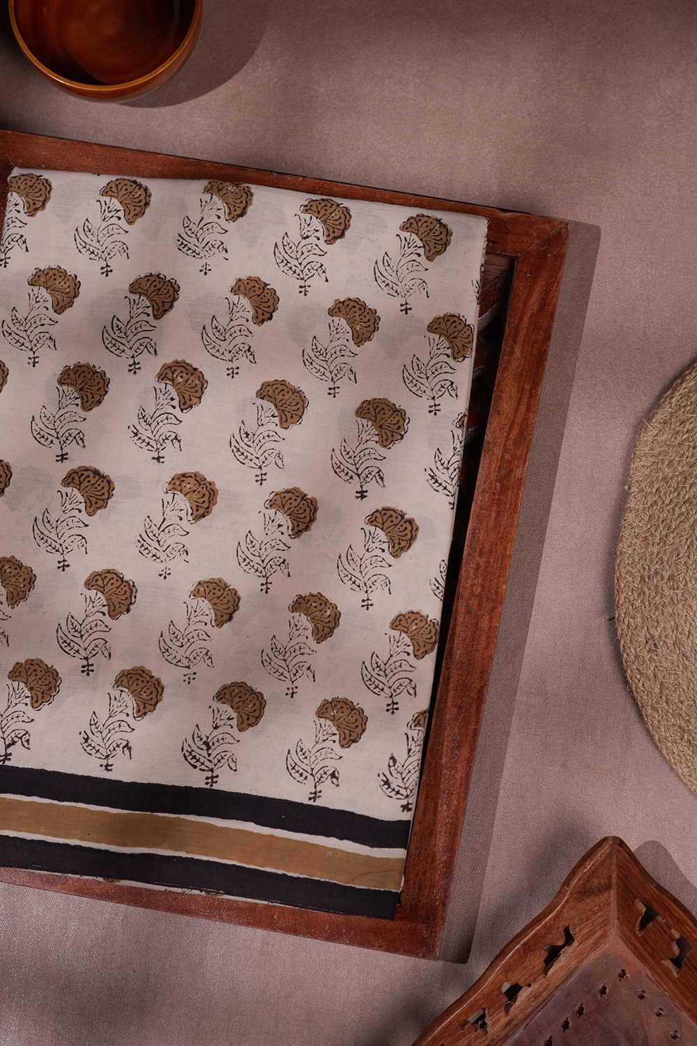 Flower Motifs on lighter Beige Bagru Mul Cotton saree