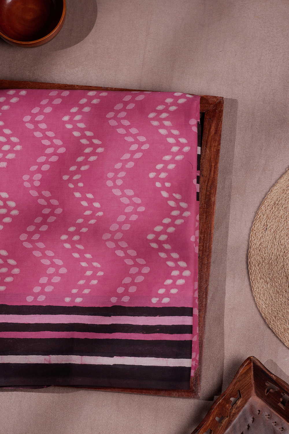 Pink with Dotted Chevron Dabu Mul Cotton saree