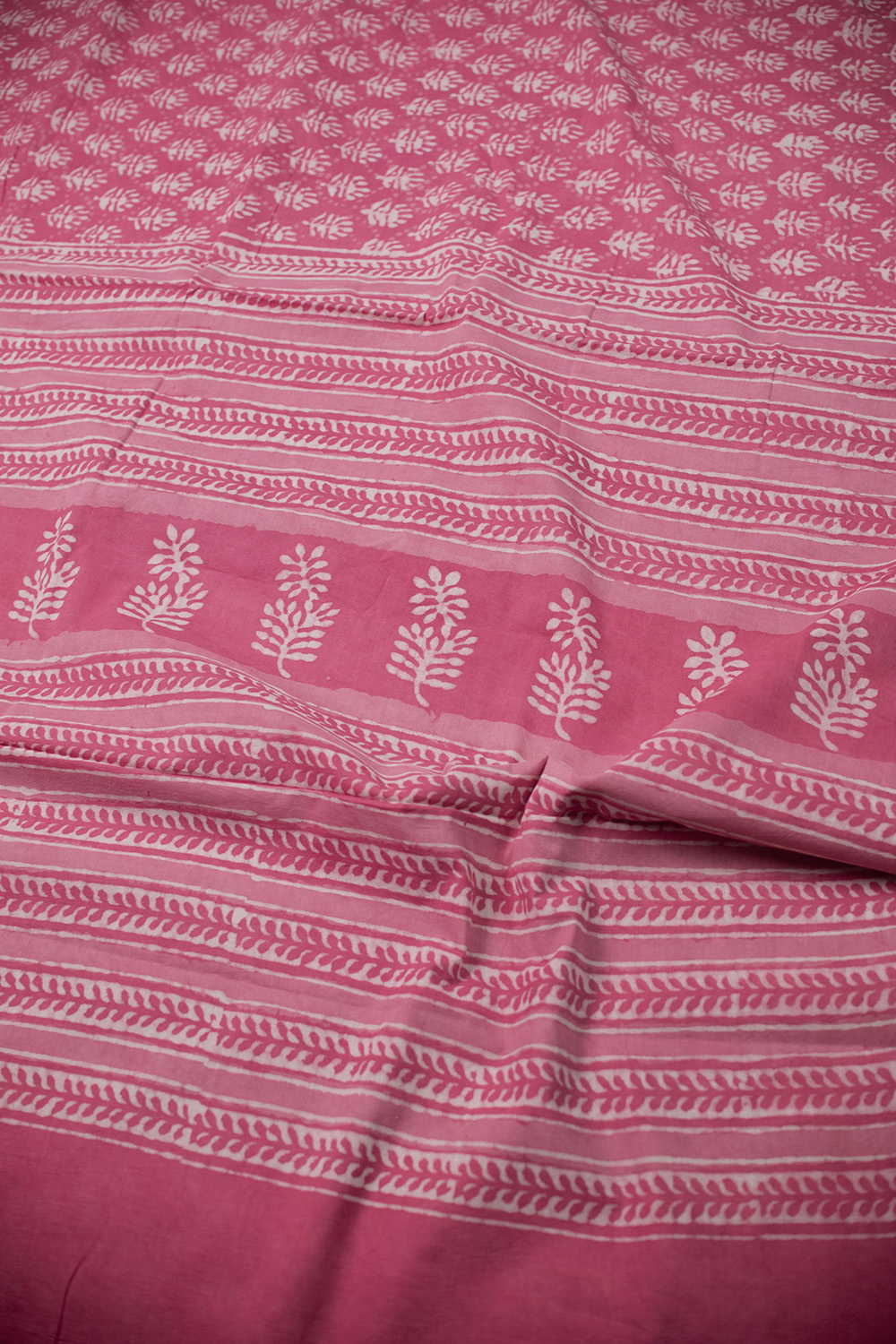 Cream Motifs on Pink Dabu Mul Cotton saree - Image 3