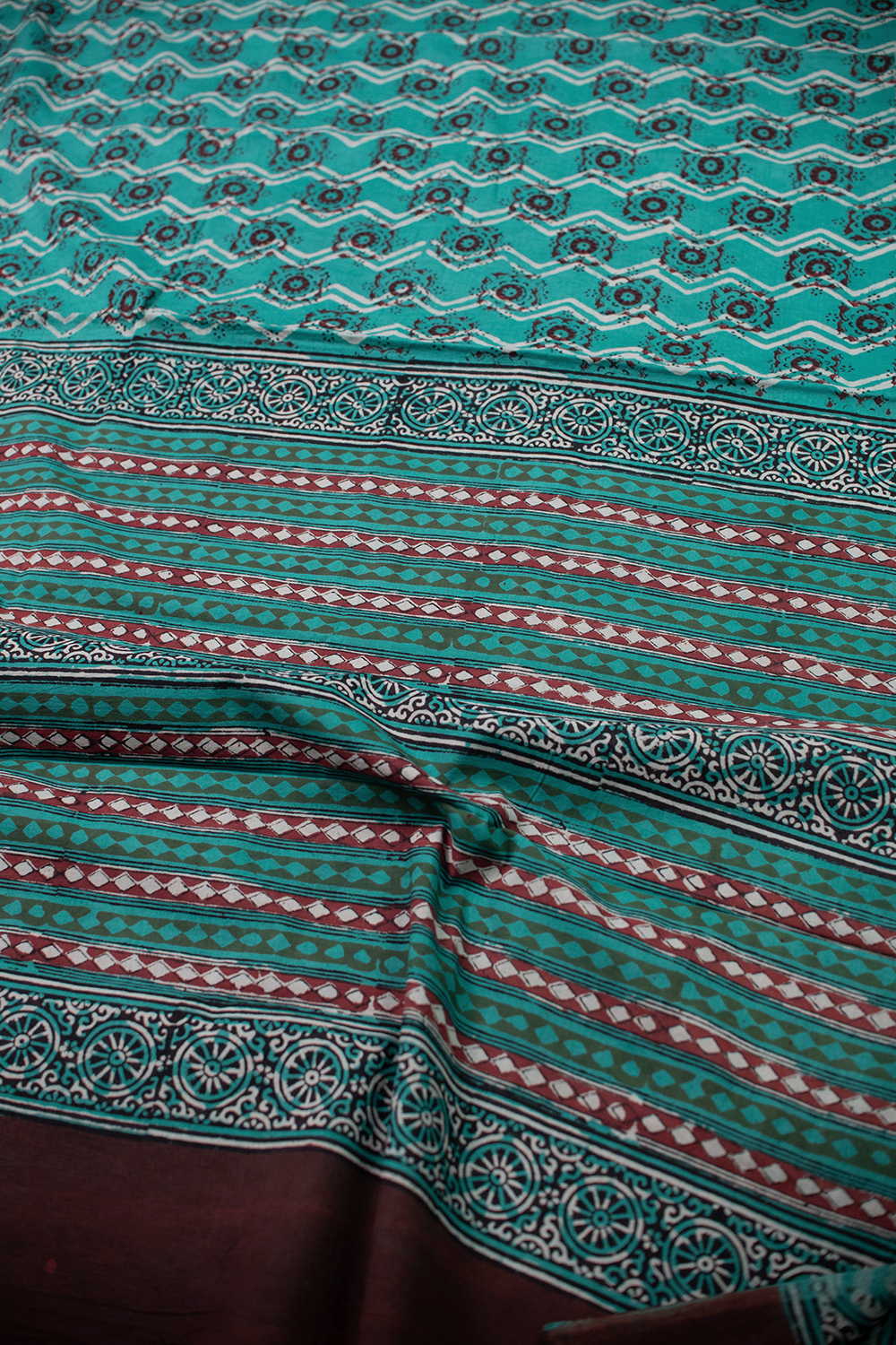 Buttas on Green Dabu Mul Cotton saree - Image 3