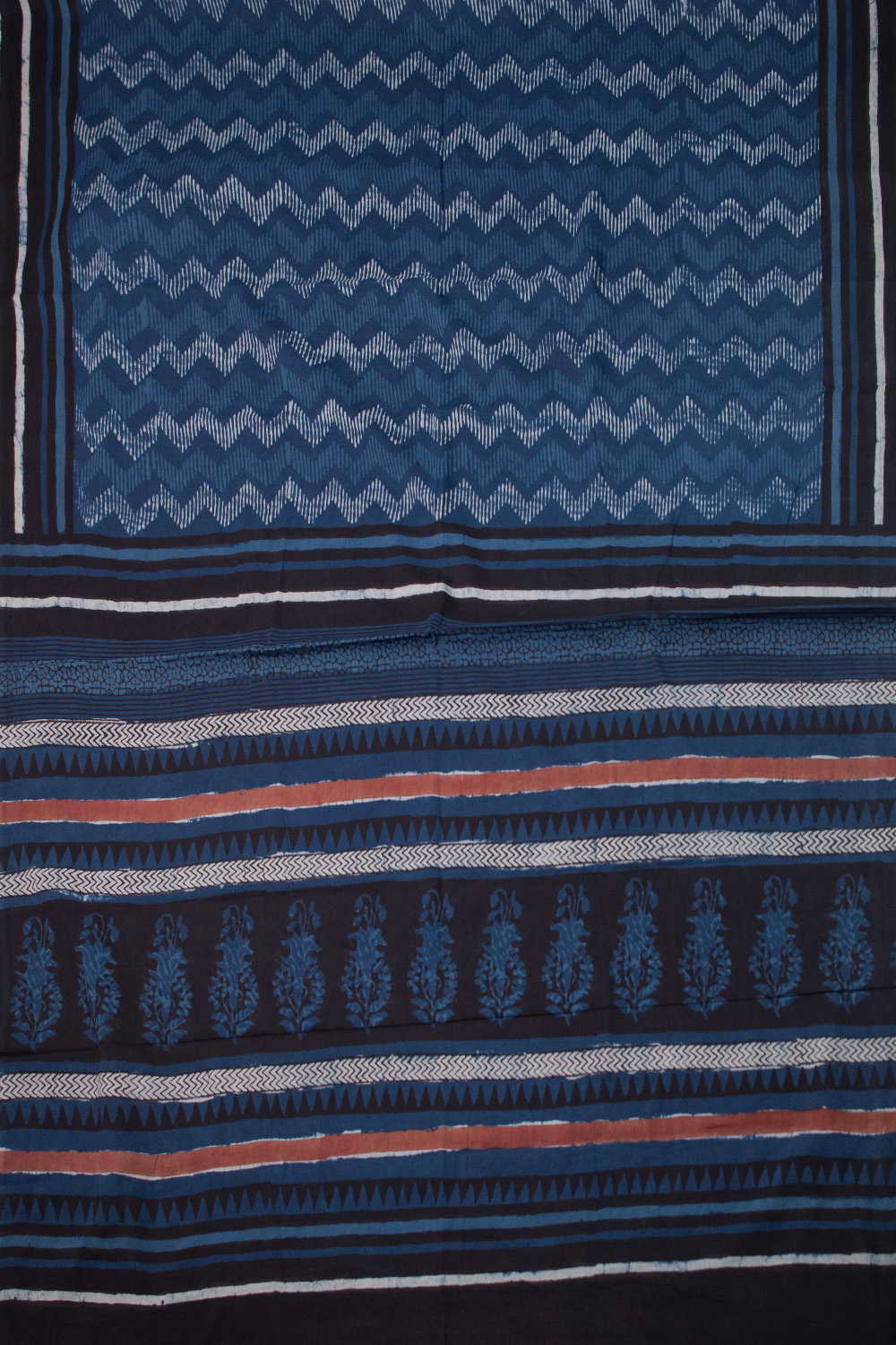 Indigo with Chevron Pattern Dabu Mul Cotton saree - Image 2