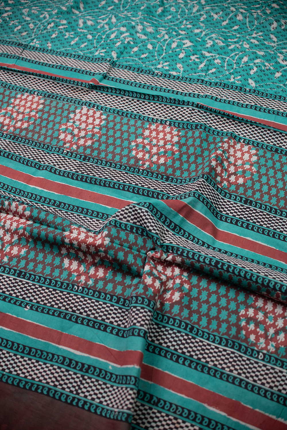 Leafy Veins on Green Bagru Mul Cotton saree - Image 3