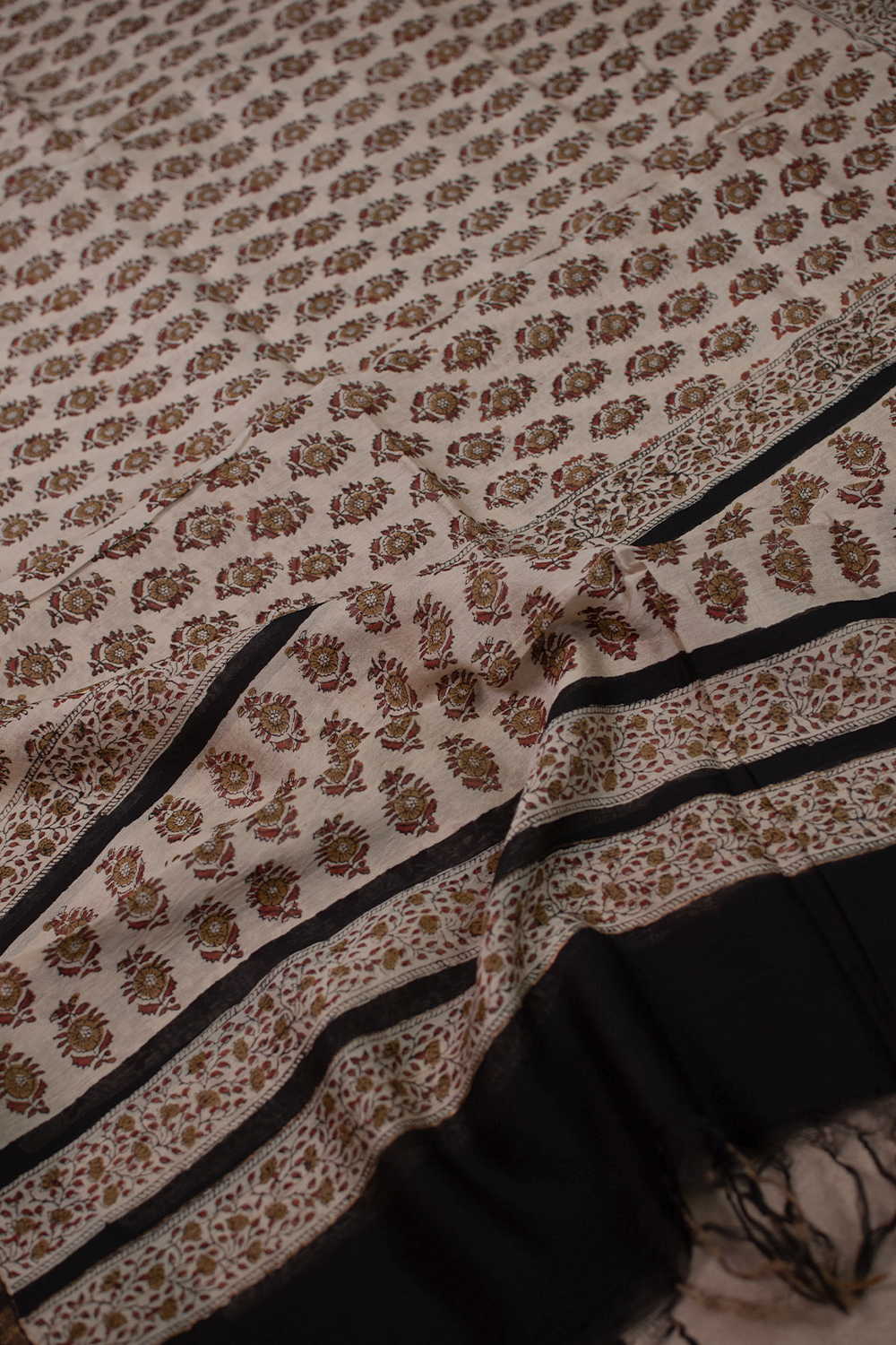 Little Motifs Block Printed Chanderi Dupatta - Image 2