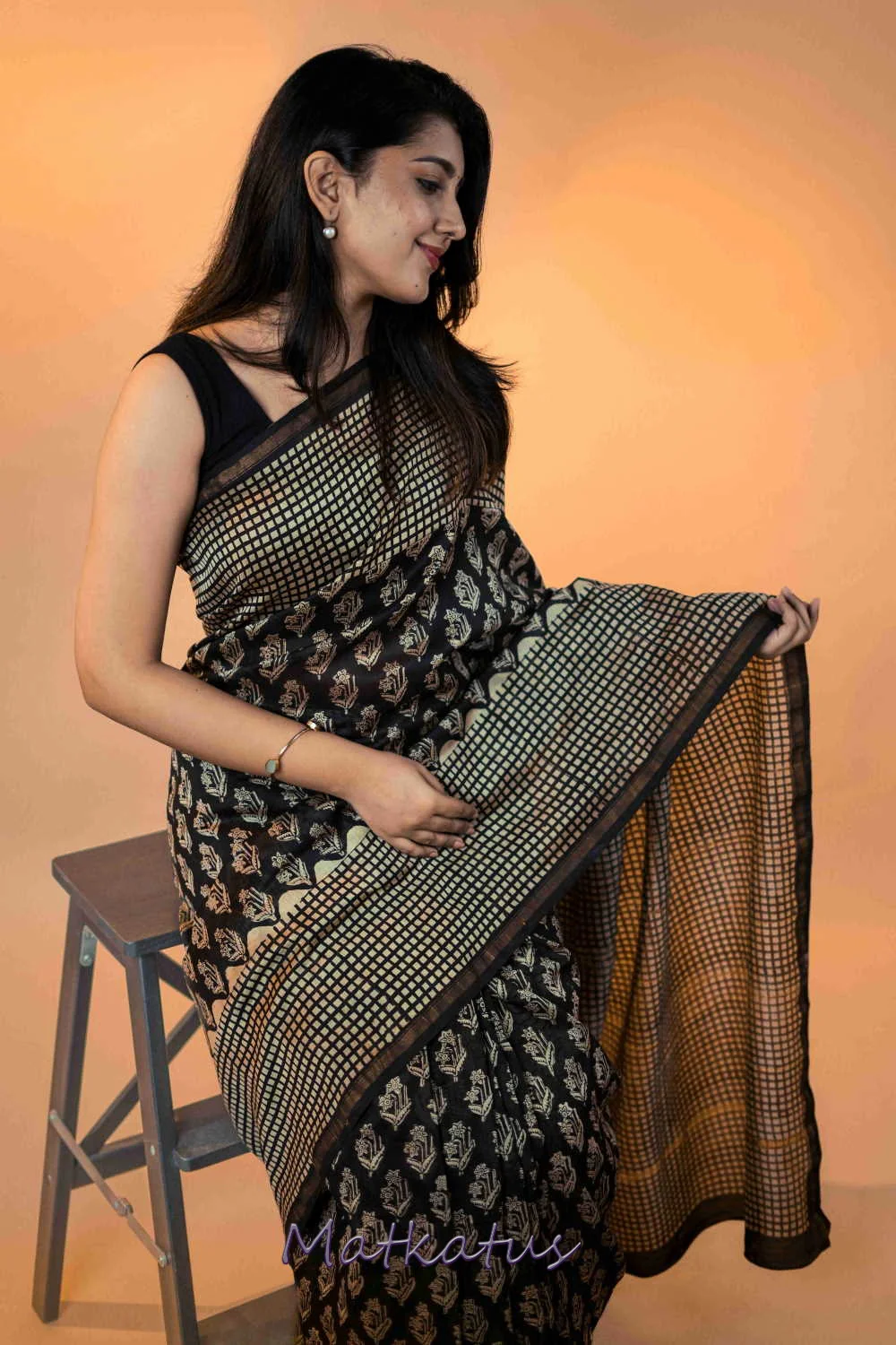 Florets on Black Block Printed Chanderi saree - Image 2
