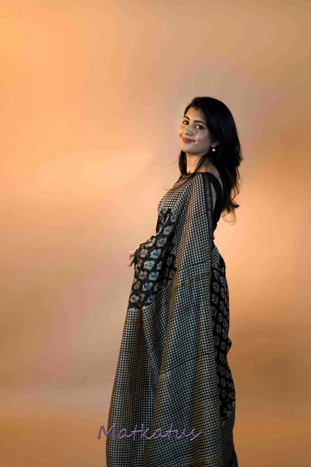 Florets on Black Block Printed Chanderi saree - Image 6