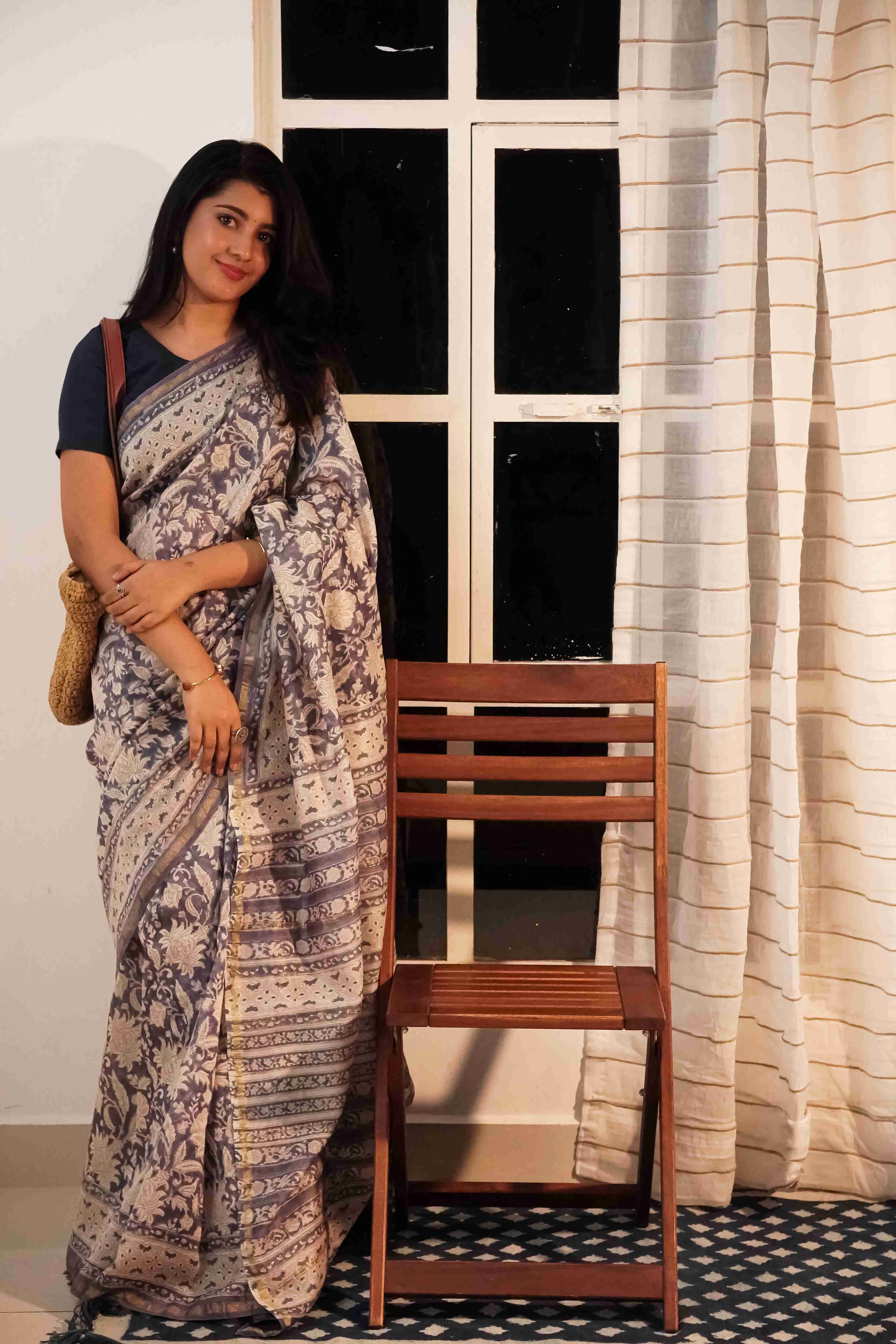Cream Floral Garden Block Printed Chanderi saree - Image 3