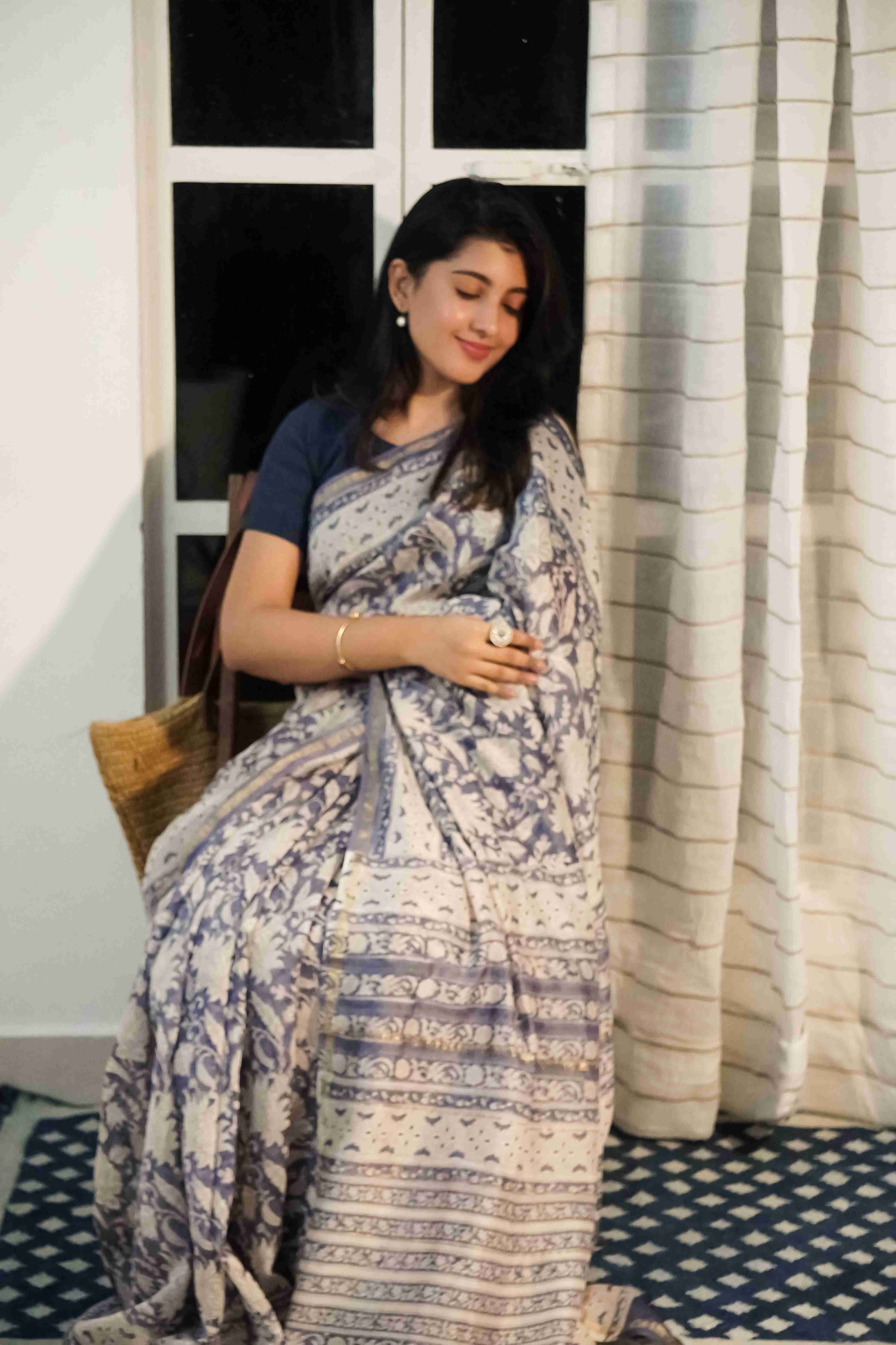 Cream Floral Garden Block Printed Chanderi saree - Image 4