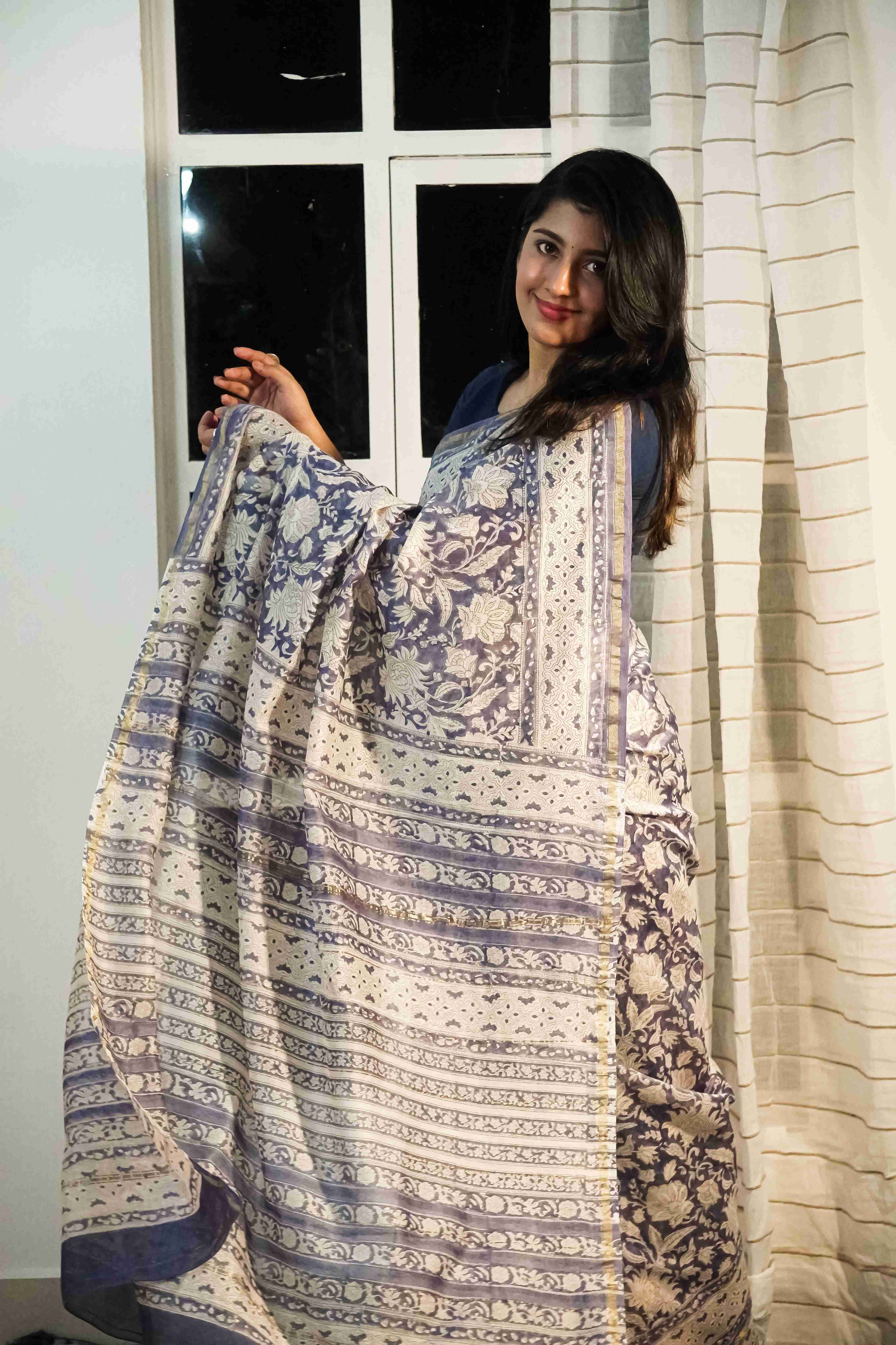 Cream Floral Garden Block Printed Chanderi saree - Image 5