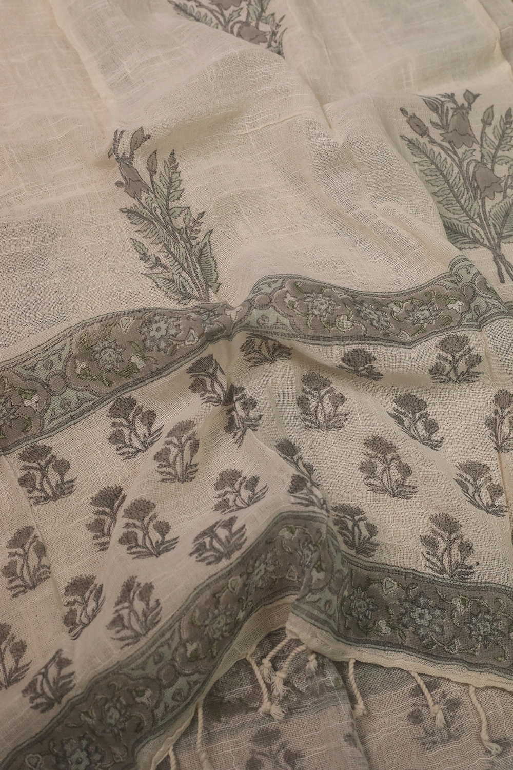Dusty Petal Drape Block Printed Slub Cotton Stole - Image 3