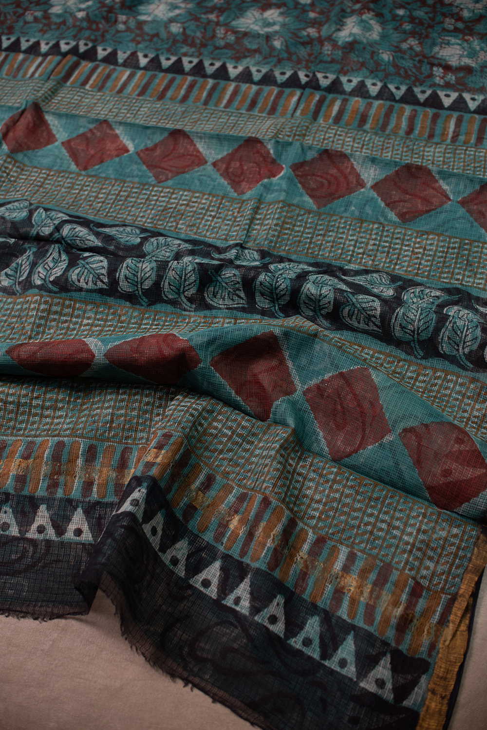 Cluster Pattern Block Printed Kota Cotton saree - Image 3