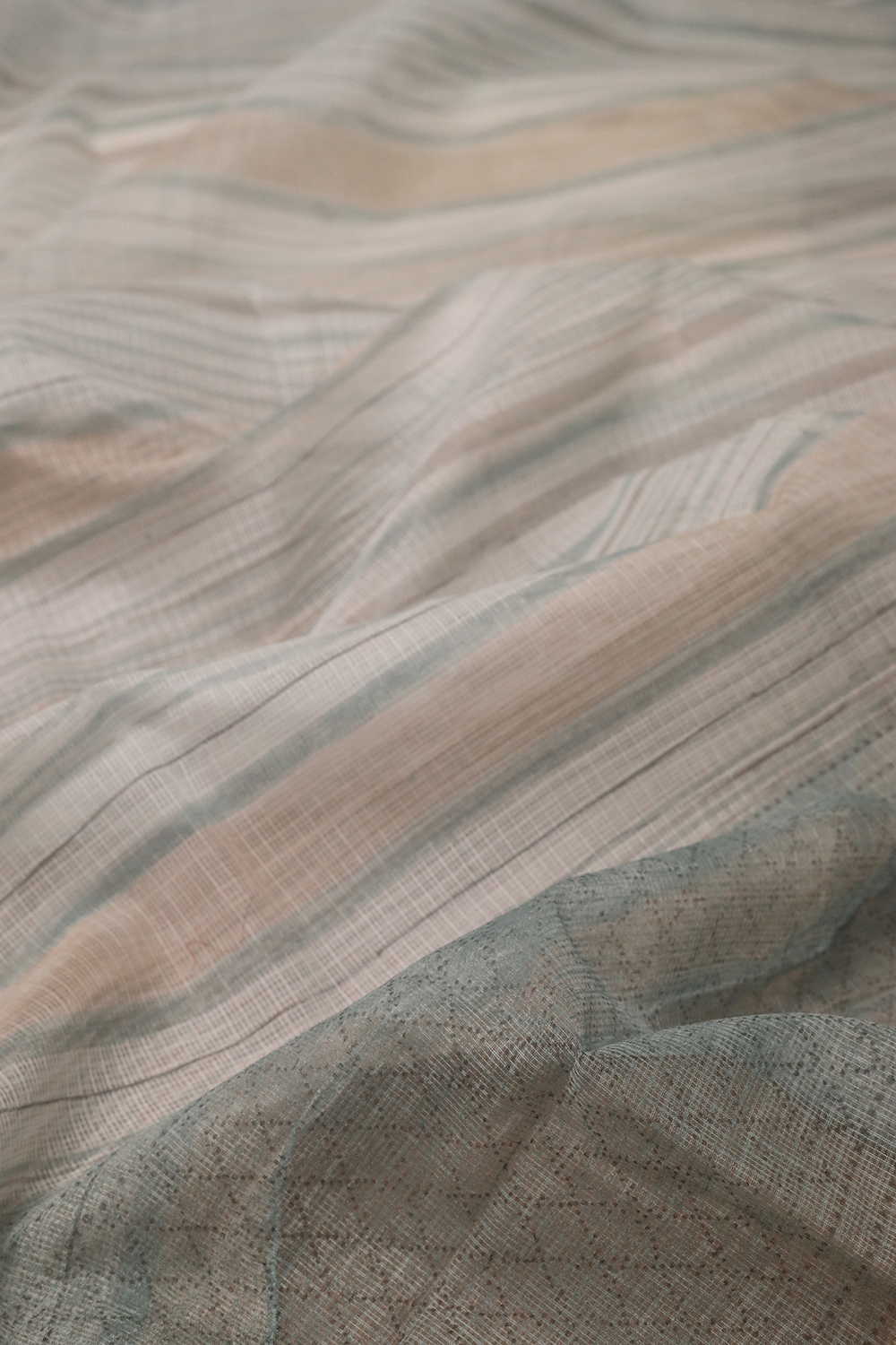 Cream with Stripe Block Printed Kota Cotton saree - Image 2
