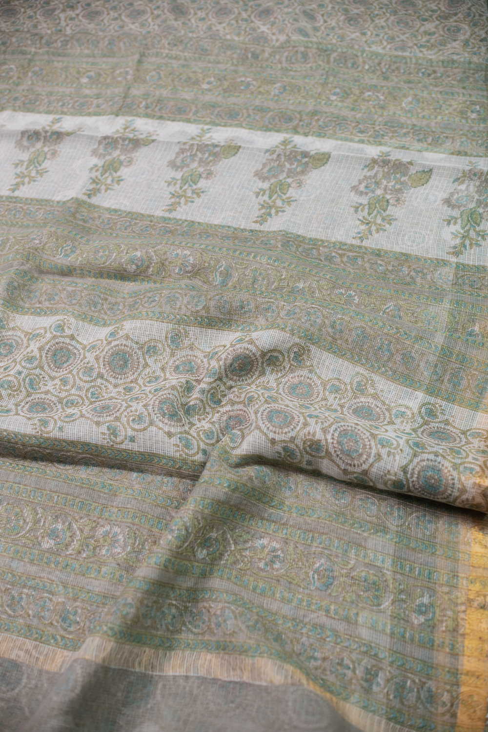 Delicate Design on Cream Block Printed Kota Cotton saree - Image 3