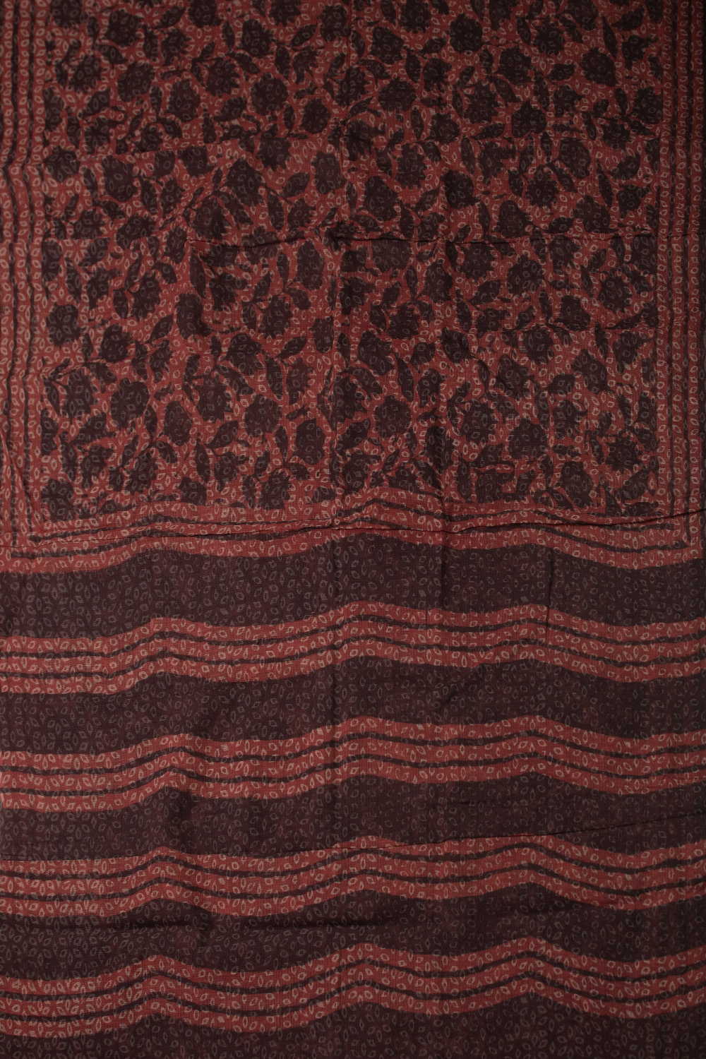 Floral on Rust Maroon Dabu Print Kota Cotton saree - Image 2