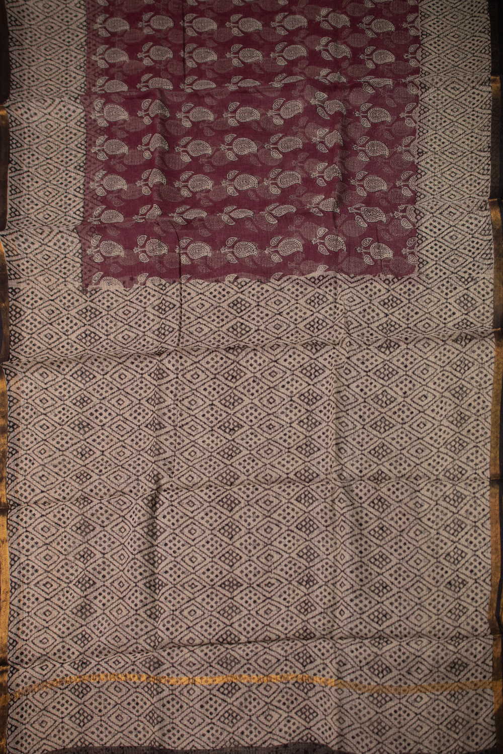 Paisley Motifs Block Printed Kota Cotton saree - Image 2