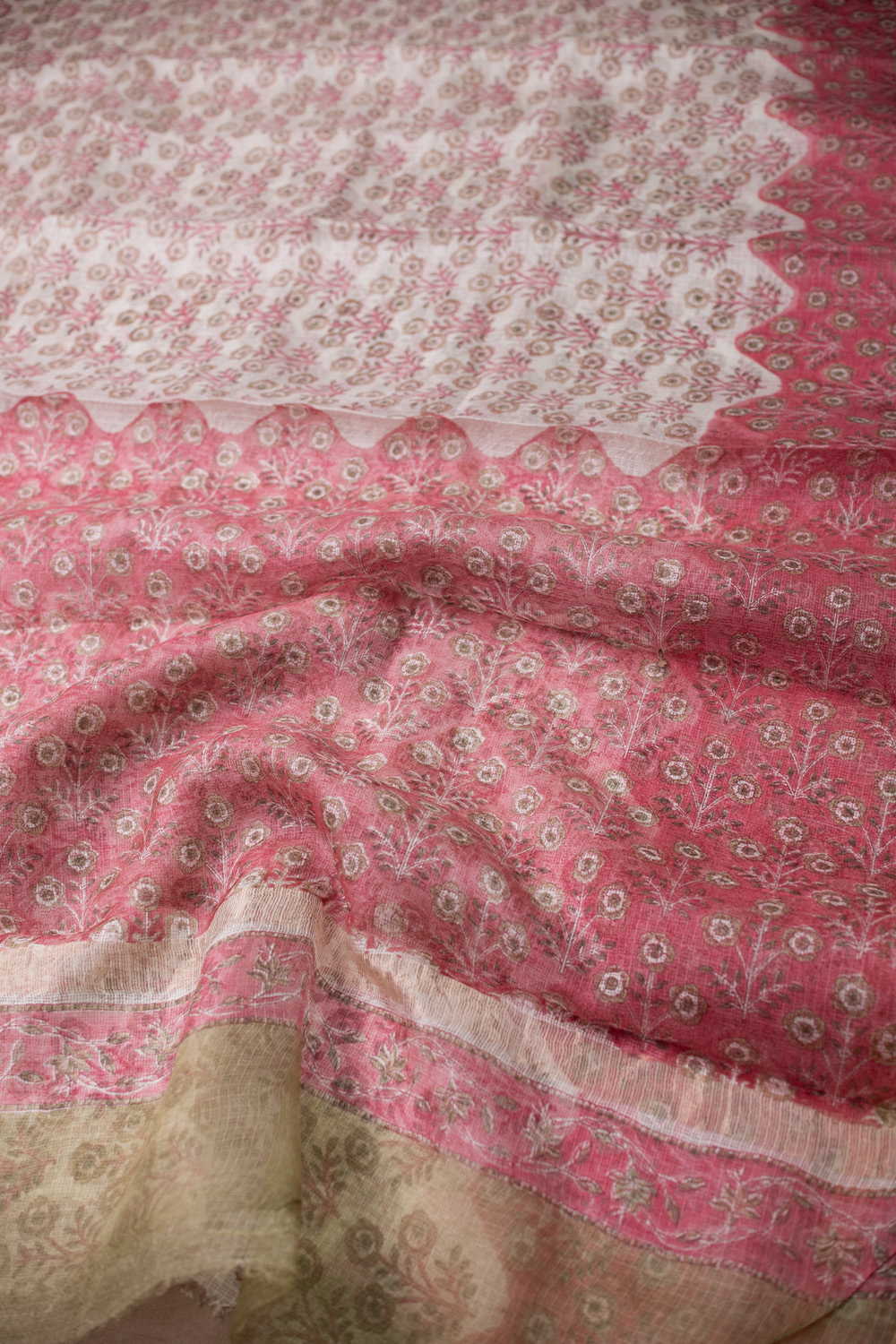 Cream with Pink Block Printed Kota Silk saree - Image 3