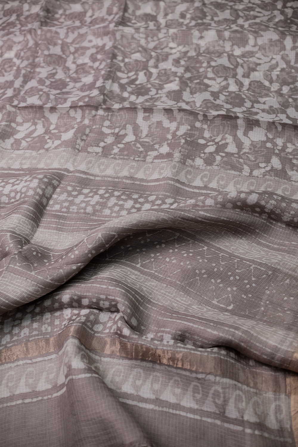 Grey Floral Block Printed Kota Silk saree - Image 3