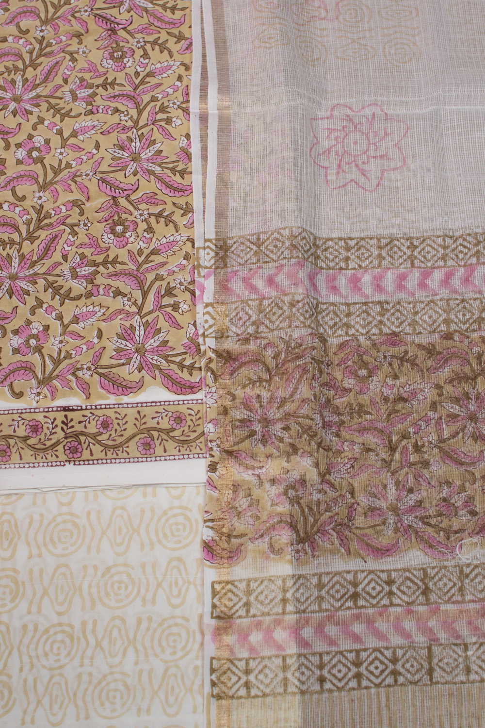 Floral Veins Block Printed Mul Cotton Suit - Image 3