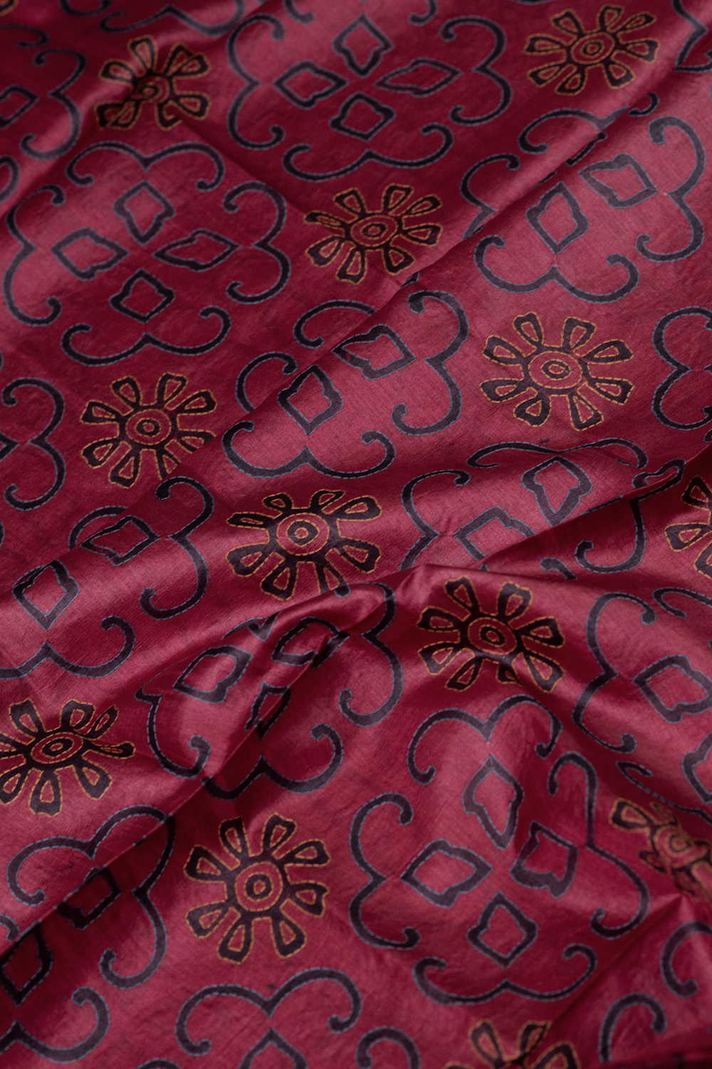 Maroon Shaded Kantha Tussar Silk Blouse - Image 3