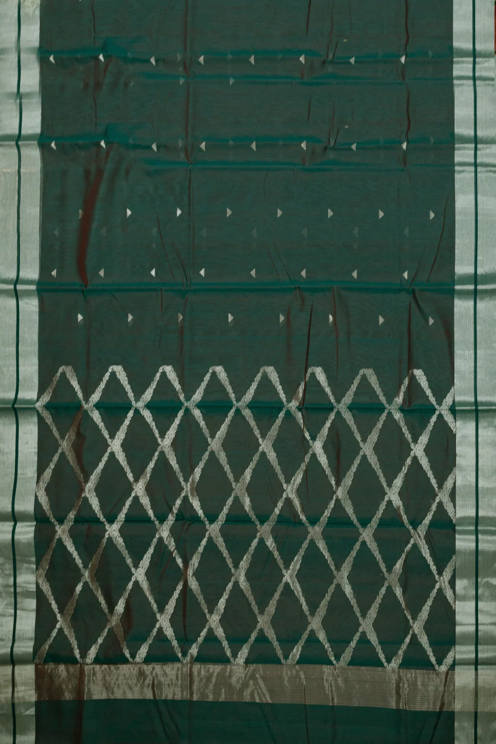 Dual Shaded Green Handwoven Chanderi Silk Cotton Saree with Modal Silk Blouse - Image 3
