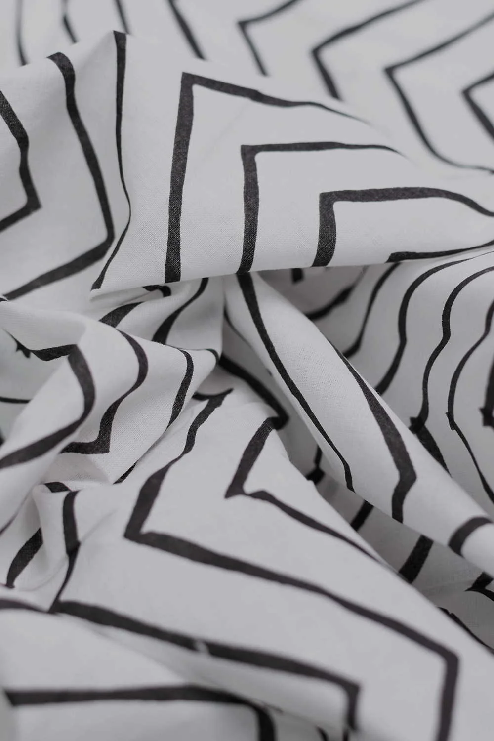 Chevron on Cream Sanganeri Cotton Fabric - 0.6m - Image 2