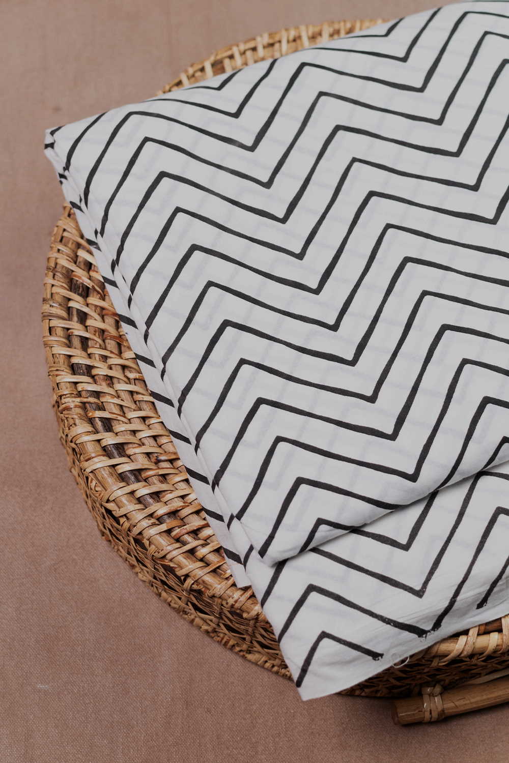 Chevron on Cream Sanganeri Cotton Fabric - 0.6m - Image 3