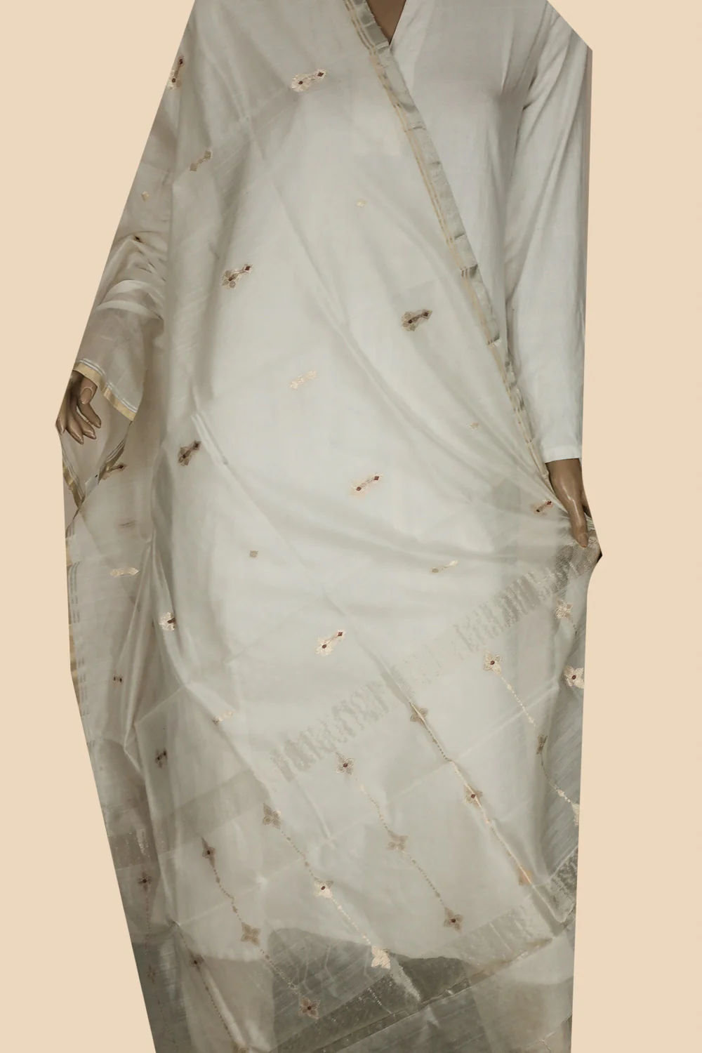 Butta's on Cream Handwoven Chanderi Dupatta - Image 2
