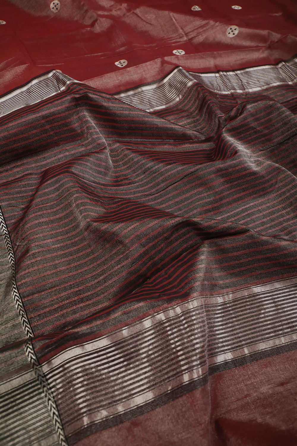 Butta on Glitter Maroon Handwoven Tissue Chanderi Saree - Image 3