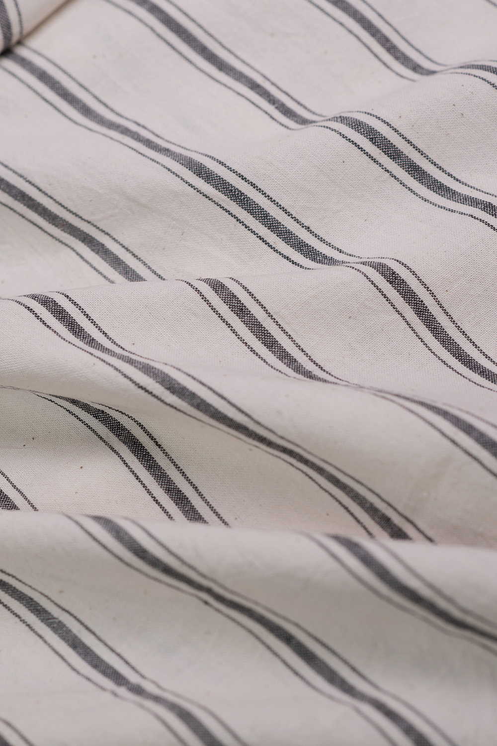 Tri-Lines on Cream Handwoven Cotton Fabric - Image 3