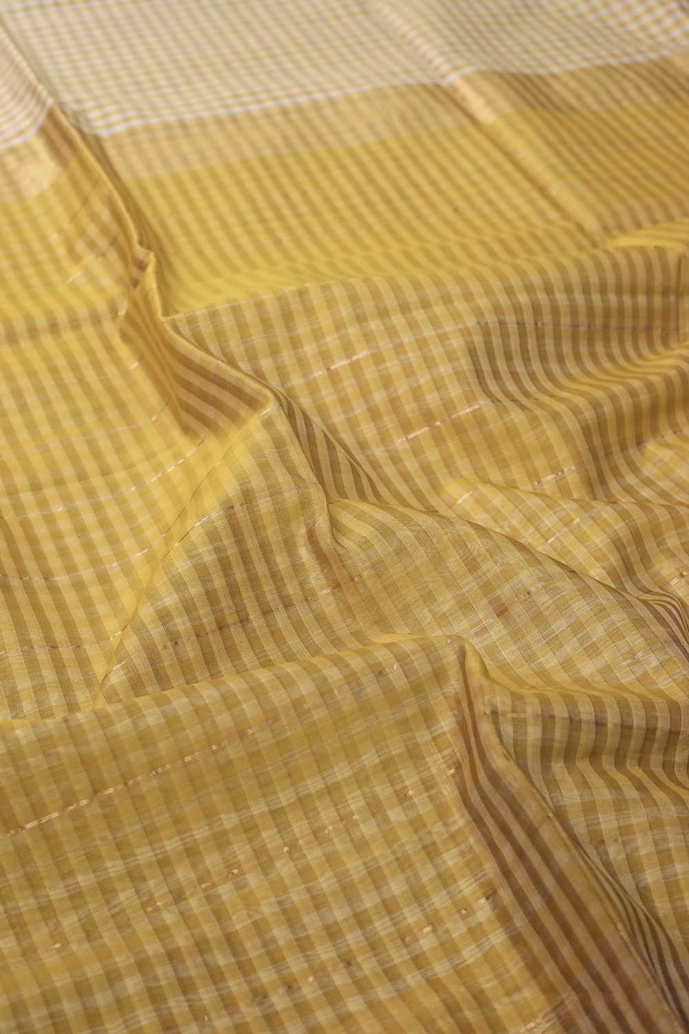 Yellow Checks Maheshwari Silk Cotton saree - Image 3