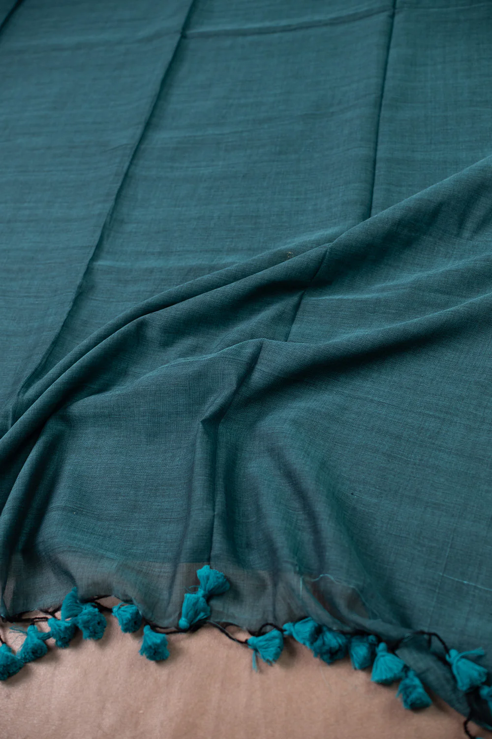 Teal Green Handwoven Mul Cotton saree - Image 3