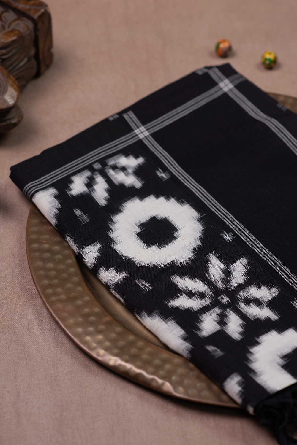 Pitch Black Telia Rumal Ikat Cotton Dupatta