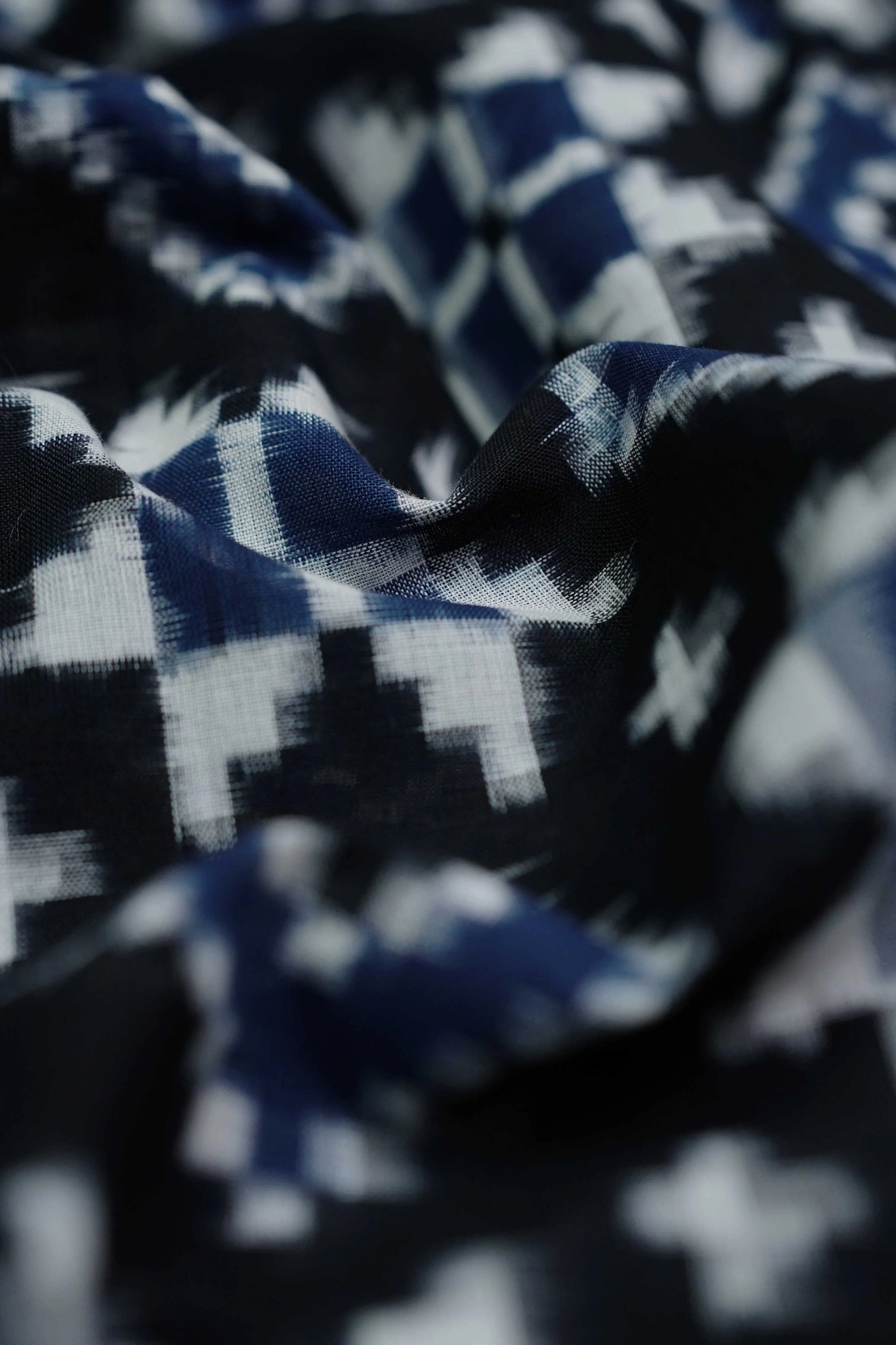 Blue Border on Teliya Rual Ikat Cotton Fabric - Image 2