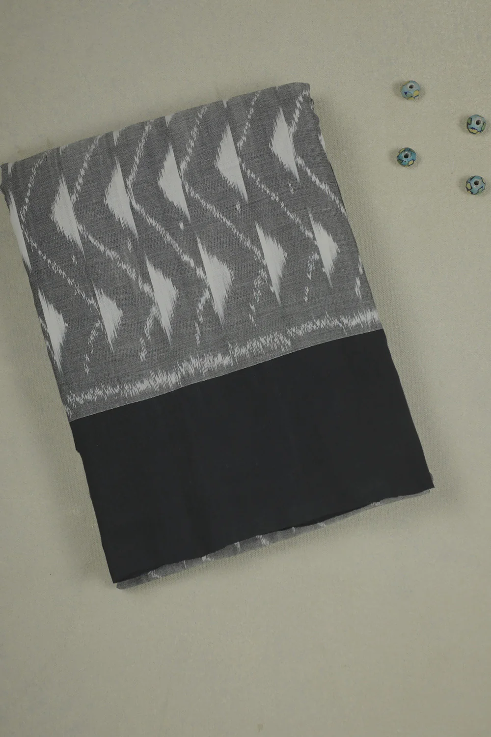 Chevron on Grey Pochampally Ikat Cotton Saree