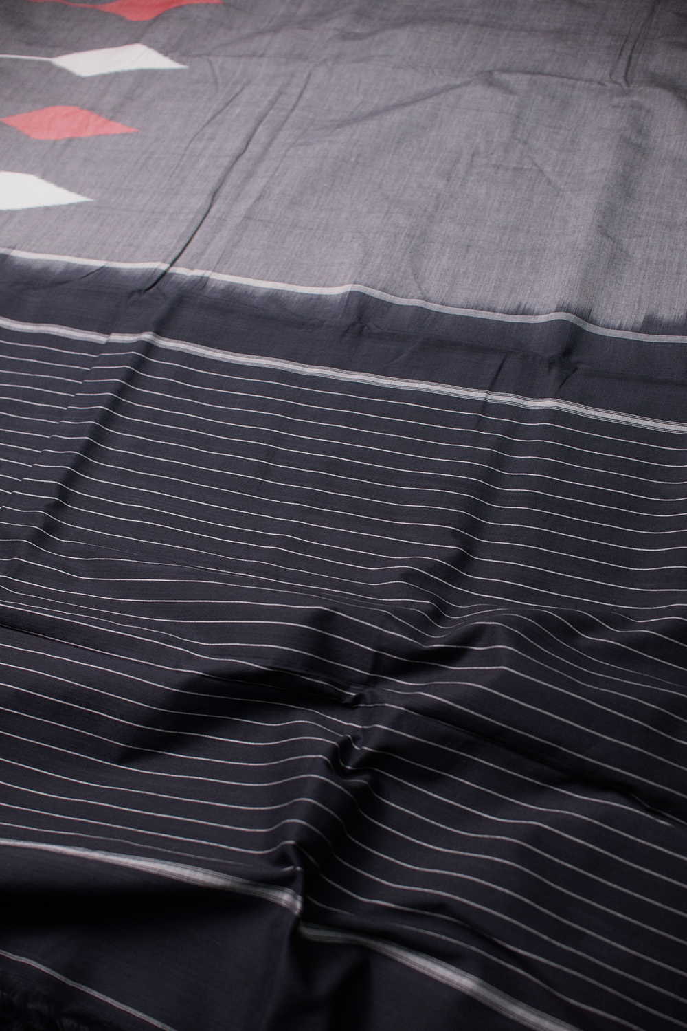 Grey with Black Border Pochampally Ikat Cotton saree - Image 3
