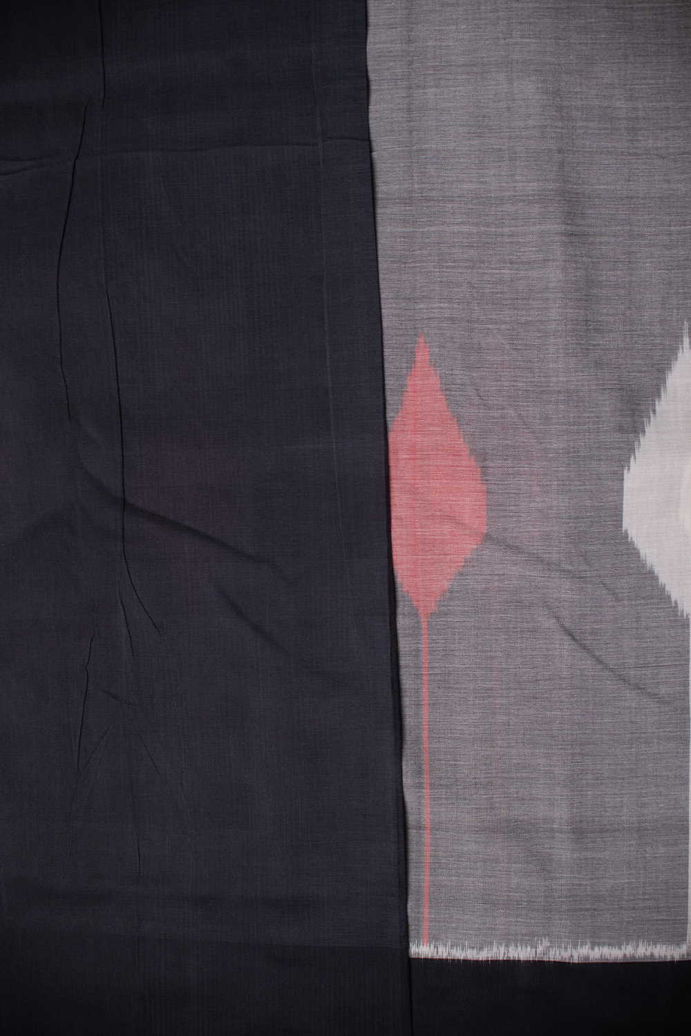Grey with Black Border Pochampally Ikat Cotton saree - Image 4