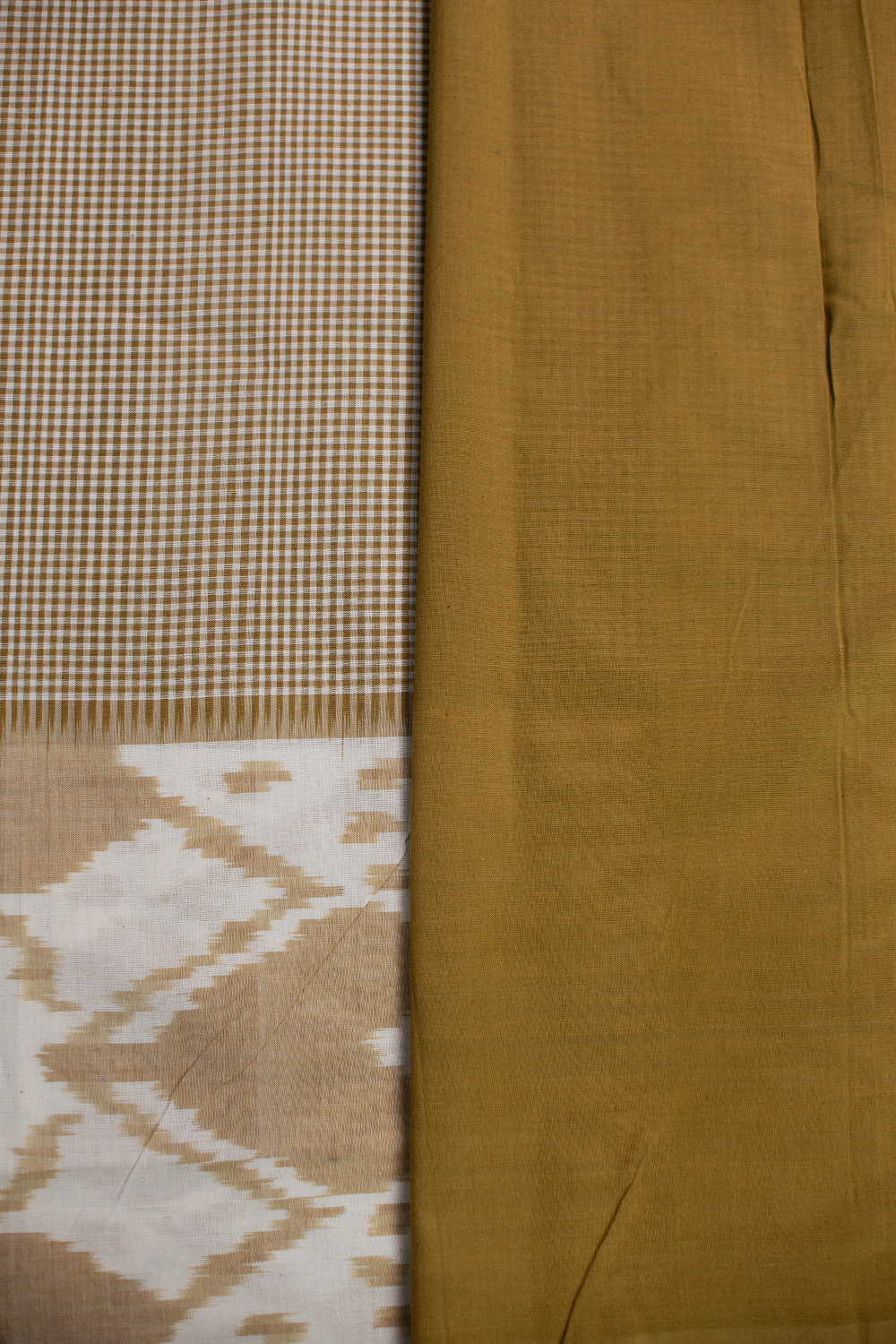 Beige Pochampally Ikat Cotton saree - Image 4